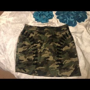 Camo skirt